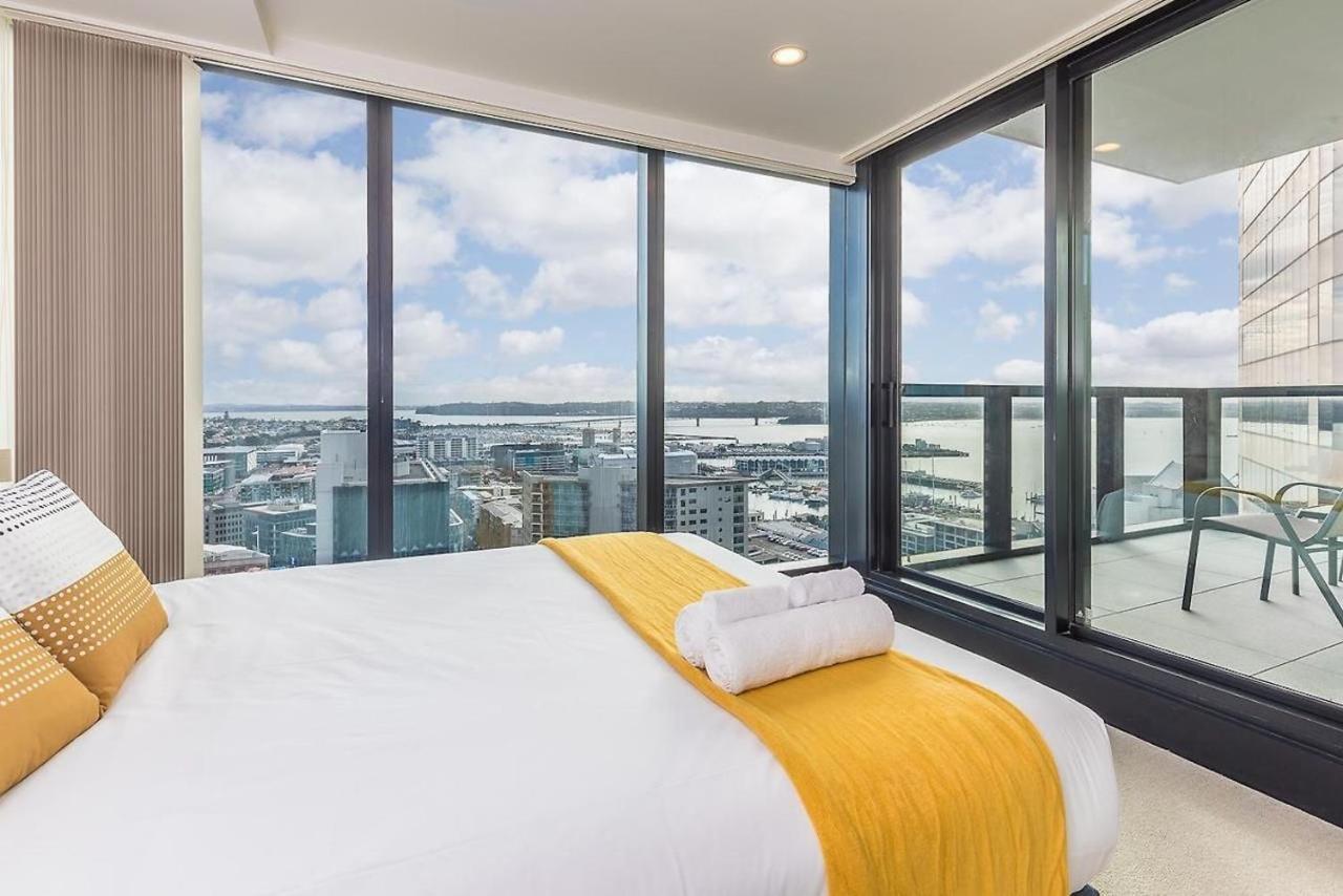 Magnificent Harbour View Skytower View Apartment In Cbd Окленд Екстер'єр фото