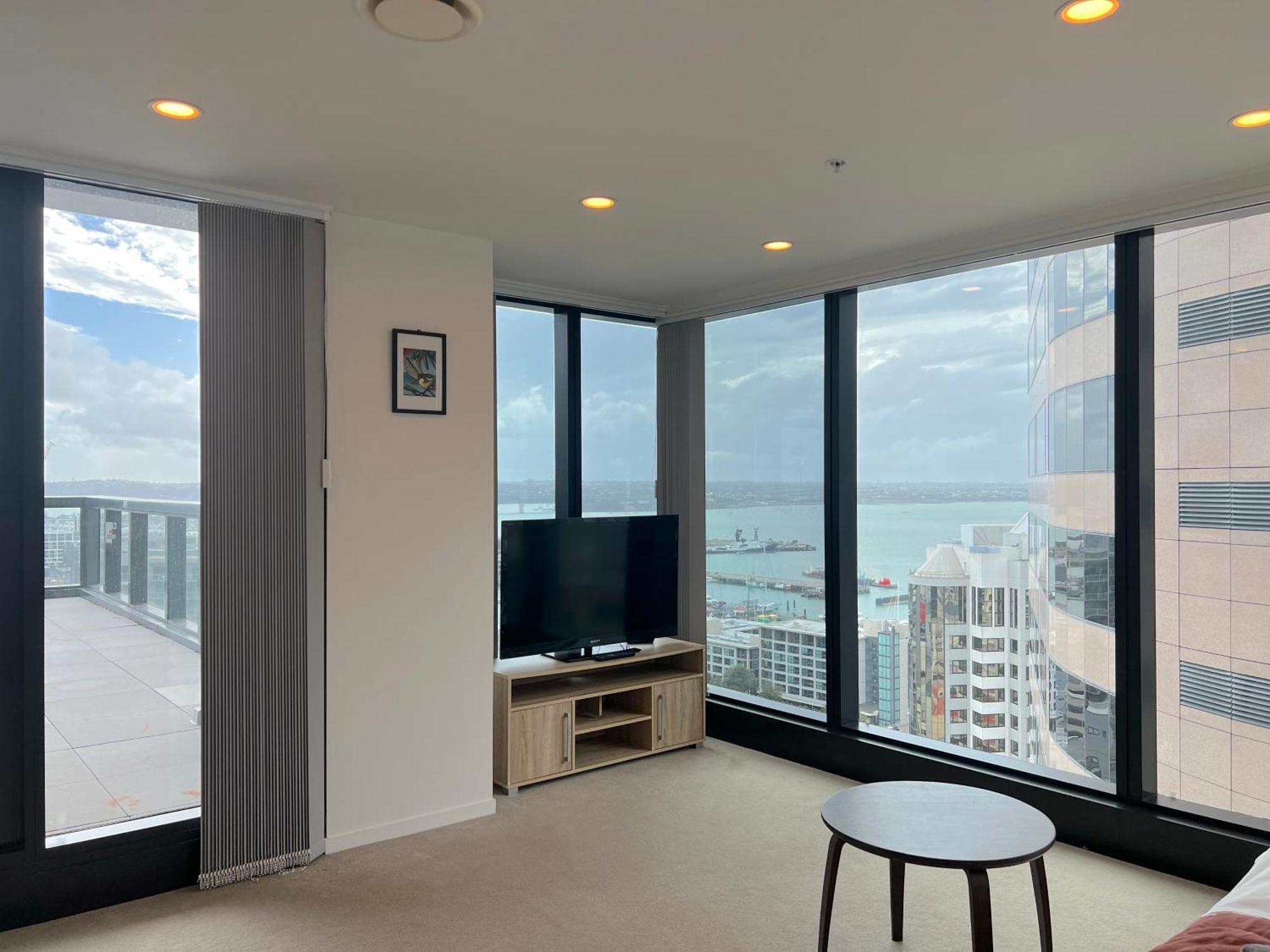 Magnificent Harbour View Skytower View Apartment In Cbd Окленд Екстер'єр фото