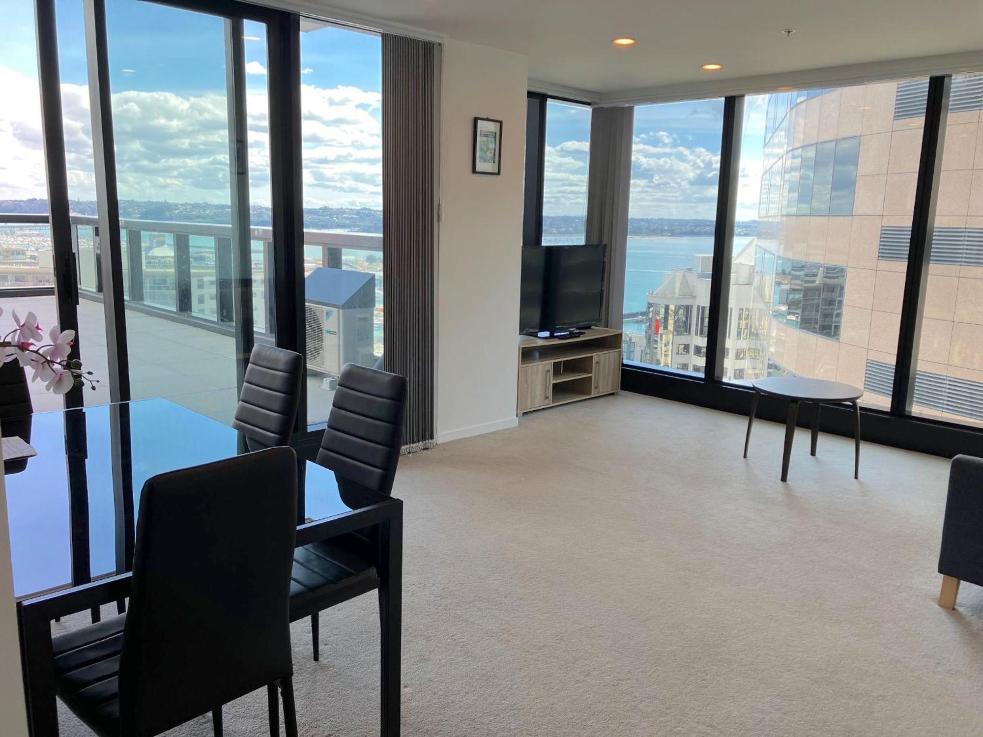 Magnificent Harbour View Skytower View Apartment In Cbd Окленд Екстер'єр фото