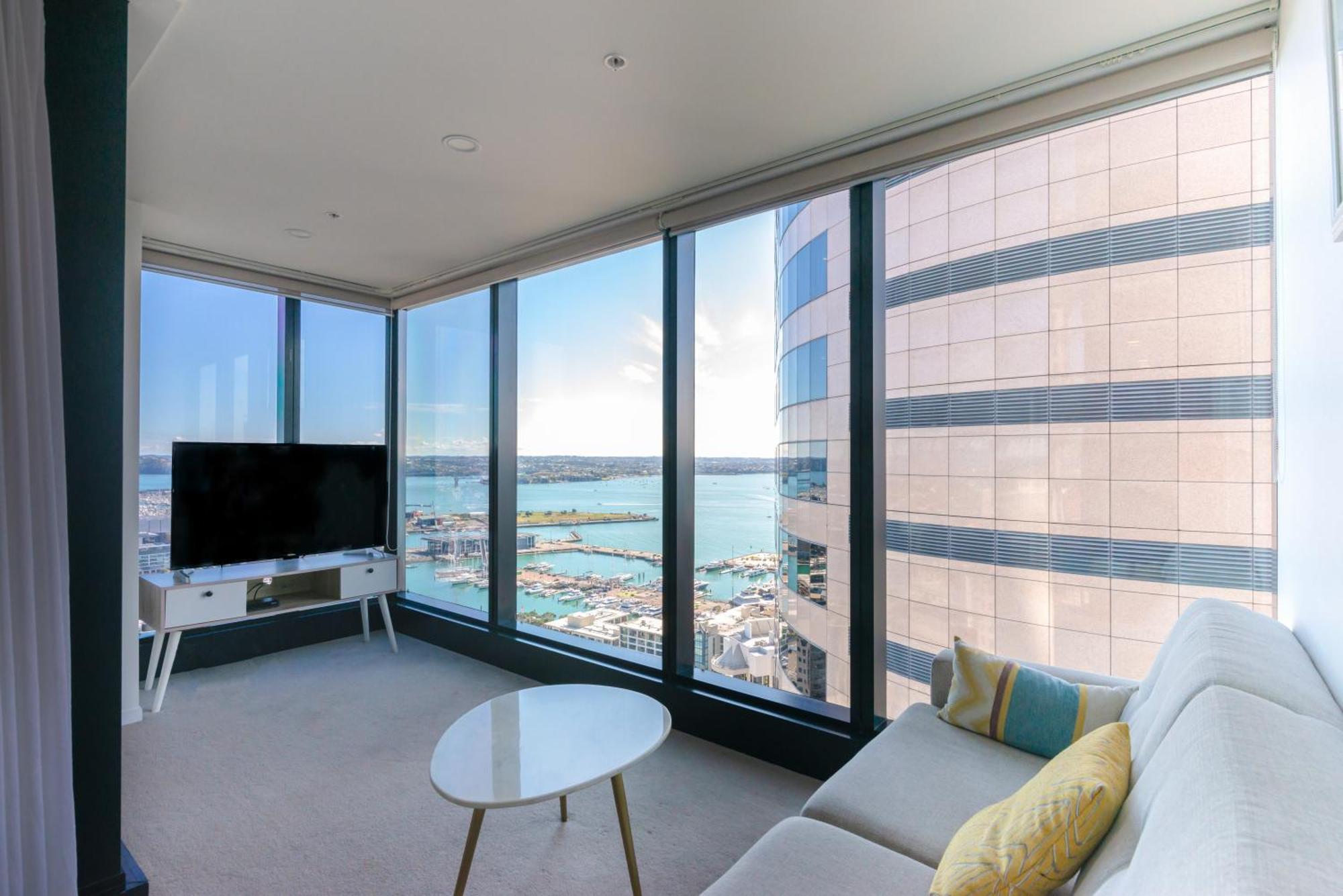 Magnificent Harbour View Skytower View Apartment In Cbd Окленд Екстер'єр фото
